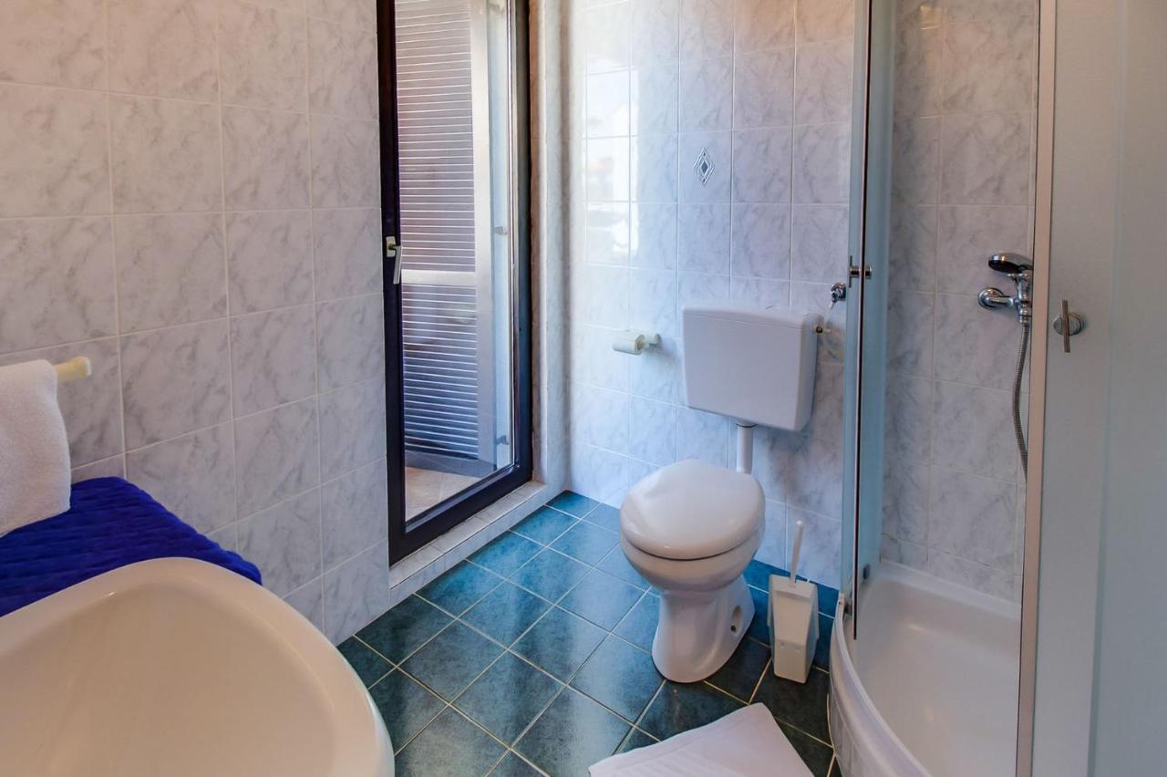 Apartments With A Parking Space マリ・ロシニュ エクステリア 写真