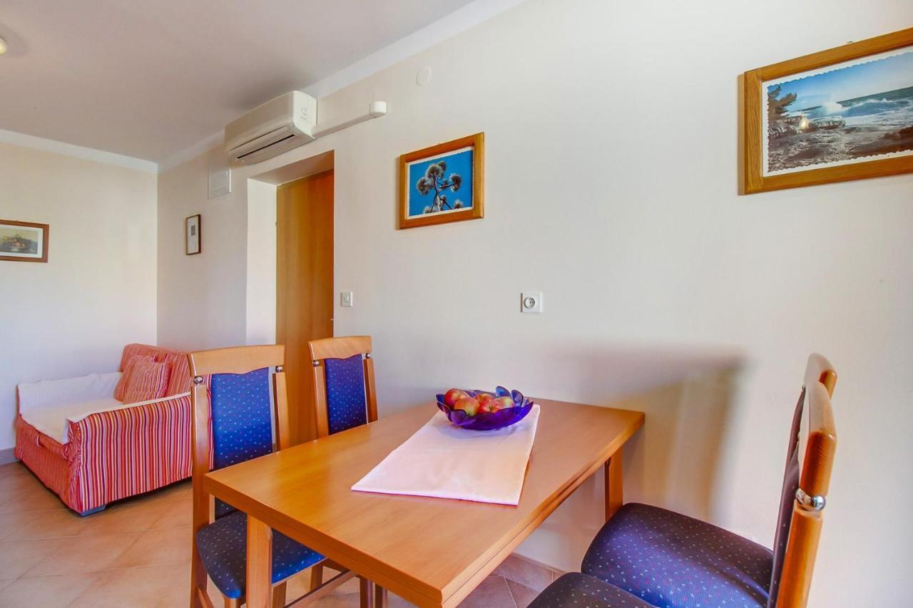 Apartments With A Parking Space マリ・ロシニュ エクステリア 写真