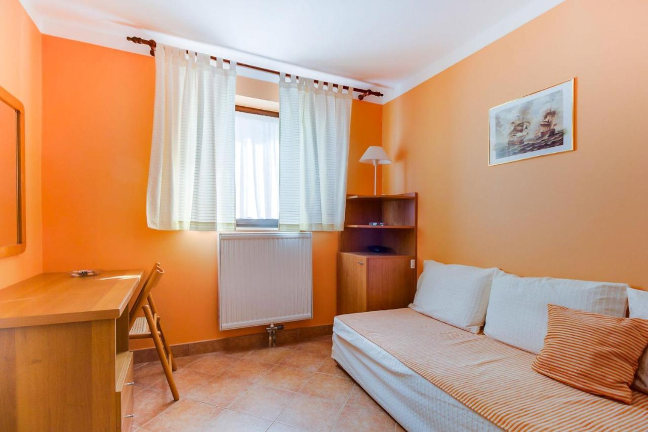 Apartments With A Parking Space マリ・ロシニュ エクステリア 写真