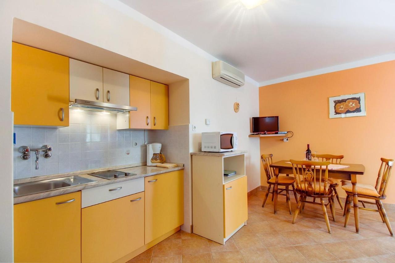 Apartments With A Parking Space マリ・ロシニュ エクステリア 写真